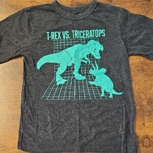 T-Rex vs. Triceratops Graphic Tee Size Small/5/6